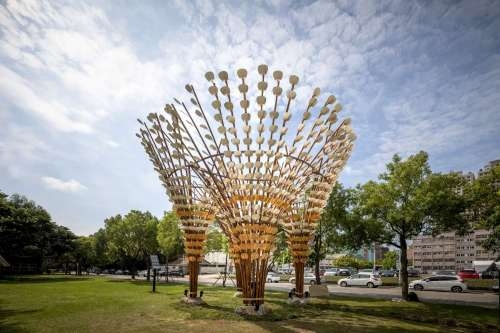 新竹光臨藝術節「靜態藝術燈」善之樹，位於北大公園。