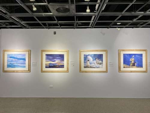 藝術家楊恩生南極水彩畫作展區