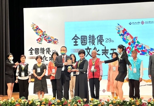 第29屆全國績優文化志工金質獎得獎者－尤桂遵。