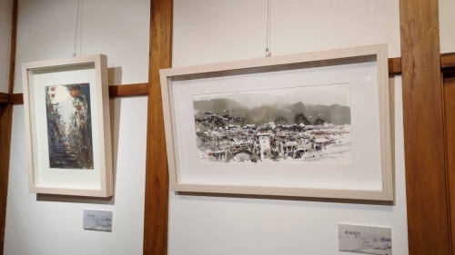 圖為下竹町展區展品，藝術家姚植傑水彩寫生作品不僅寫形、更寫意。